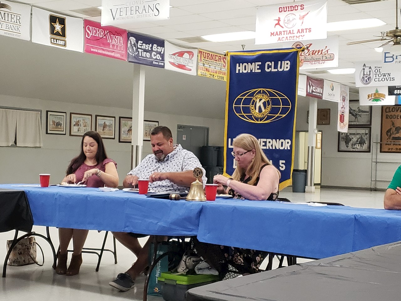 Clovis Christmas Parade 2022 Old Town Clovis - Kiwanis International